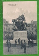 POMNIKI , KOLUMNY , MONUMENTY , OBELISK / na pocztówkach do 1945r