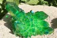 Zielony kwarc tytanowy kryształ klaster aura diament tęczowy greengems