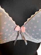 Piękny gładki biustonosz stanik delikatny push-up r. 75B