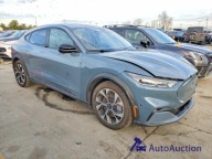Ford Mustang Mach-E 2024 FORD MUSTANG MACH-E SELECT Elektryczny 264KM