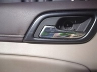 KLAMKA WEWNĘTRZNA LEWA TYŁ GMC YUKON TAHOE 2015-19