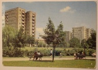 ŁÓDŹ. Fragment Parku Staromiejskiego - w głębi osiedle mieszkaniowe, 1973 r