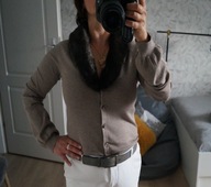 mieciutki milutki kardigan odpinany kołnierz