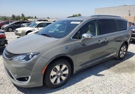 Chrysler Pacifica Auta z USA - Zapytaj o wiecej ofert 3.6 264KM