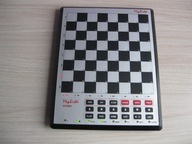 Stary komputer szachowy Mephisto Europa gra szachy