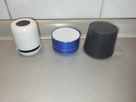 ZESTAW małych ŁADNYCH GŁOŚNIKOW bluetooth 3 SZTUKI