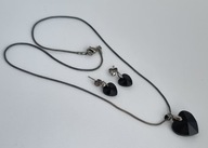 WISIOREK Z KOLCZYKAMI SERCA Z CZARNEGO KRYSZTAŁU