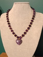 Piękny naszyjnik z wisiorkiem, ametyst