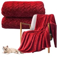 KOC NARZUTA 200X220 CM WYTŁACZANA JODEŁKA CZERWONY CIEPŁY PREZENT