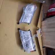 TOYOTA LAND CRUISER 200 V8 LIFT 2012- KOMPLET LAMP LEWA PRAWA PRZETWORNICA