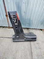 PORSCHE TAYCAN 9J SLUPEK SRODKOWY PRAWY