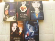 Ever Blekitna godzina W cieniu klatwy Mroczny plomien Nocna gwiazda Noel