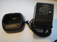 Ładowarka Yaesu CA-15 z zasilaczem Yaesu NC-60C