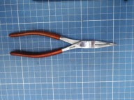 szczypce uniwersalne płaskie BRINKO małe elektronik spezial