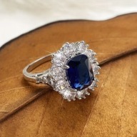 PIERSCIONEK CYRKON niebieski MIEDZI PLATER BIAŁY WALENTYNKI DZIEŃ BABCI