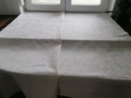 BAWEŁNIANY OBRUS ADAMASZEK MEREŻKOWE KWADRATY KWIATY 132 x 136