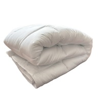 Kołdra antybakteryjna hipoalergiczna, całoroczna SMUKEE 220×200 cm