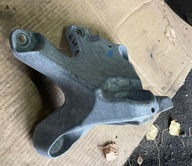 CHEVROLET CAMARO 2016+ 3.6 ŁAPA PODPORA SILNIKA PRAWA 23104519