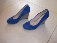 CLARKS piękne zamszowe koturny r. 38,5