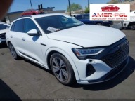 Audi Q8 e-tron Premium Quattro, 2024r., 4x4, Elektryczny 355KM
