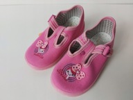 KAPCIE PANTOFELKI NAZO 013AF na zapinkę WYPRZEDAŻ r23