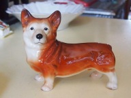 Corgi - piesek porcelanowy.
