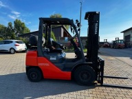 wózek widłowy TOYOTA 8FGF25 5.0m maszt TRIPLEX przesuw + wolny skok wideł