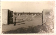 WEHRMACHT TRZECIA RZESZA -zdjęcie ŻOŁNIERZ OFICER -format pocztówkowy