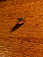 Znaczek 100 LAT URSUS 1893 - 1993 złoto-czerwony - likwidacja zbiorów.