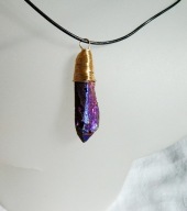 Kwarc tęczowy, tytanowy, surowy kamień, wisiorek