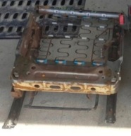 STELAŻ SIEDZISKO FOTELA PRAWY PRZÓD SUZUKI VITARA II