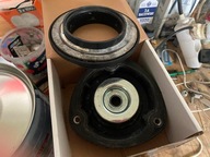 Poduszka Łożysko guma amortyzatora Audi VW Skoda 5Q0412249E przebieg 42tys