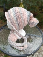 Czapka ręcznie robiona na drutach