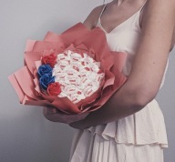 Słodki Bukiet jadalny z rafaello i różami mydlanymi