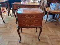 Konsolka w stylu Ludwikowskim Trzy szuflady.