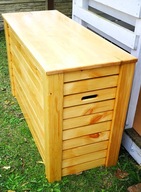 Pojemnik do segregacji odpadów, kosz na śmieci, stojak na śmieci.