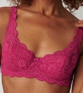 Śliczna markowa bielizna Triumph AMOURETTE 300 WHP brak metki z rozmiarem