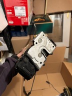 Zamek drzwi SAAB 9-3 II 93 prawy tył 5pin oe 02-11r. 5 pin