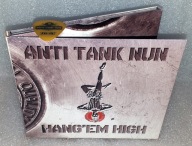 ANTI TANK NUN - Hang'em High + gadżet (kostka gitarowa Iggy'ego)