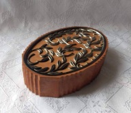 KASETKA SZKATUŁKA JASNO BRĄZOWA OWALNA / PRL