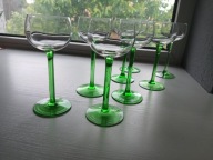 STARE KIELISZKI DO WINA SZKŁO URANOWE SECESJA ZIELONA NÓŻKA komplet 8 szt