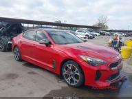 Kia Stinger 2018 r. 3,3 L GT2 AWD 3.3 Benzyna 365KM