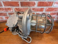 Lampa przemysłowa, wisząca 1975 rok, industrialna, antyk