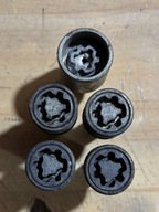 ŚRUA ŚRUBY ZABEZPIECZAJĄCE ORYGINALNIE AUDI A3 A4 B6 B7 A5 A6 C5 C6