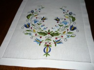 Haft kaszubski ,serweta ,bieżnik ,obrus