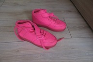 TRAMPKI NEONOWE ROZM 33