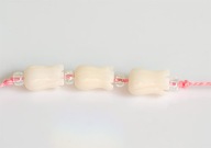 KORAL NATURALNY rzeźbiony koralowiec Biały tulipan Tulipany ecru 3szt