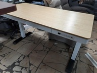 Biurko prostokątne Tuckano 120 x 60 x 72 cm biały z ładowarką indukcyjną