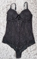 Piękne sexi czarne koronkowe body