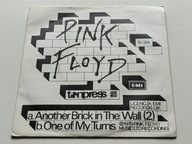 PINK FLOYD - ANOTHER BRICK IN THE WALL (2)